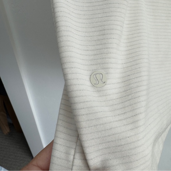 Lululemon Men’s Polo Shirt M - Picture 6 of 6